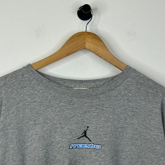 JORDAN MAESTRO BACK GRAPHIC TEE