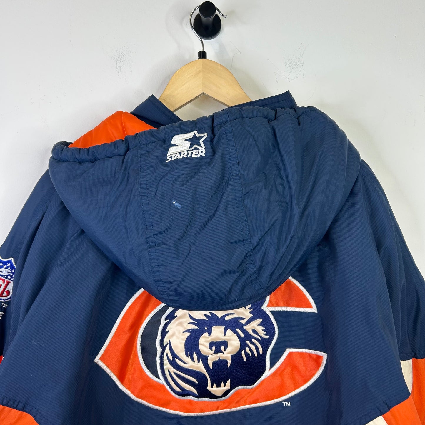 STARTER CHICAGO BEARS QUARTER ZIP HOODED PUFFER JACKET