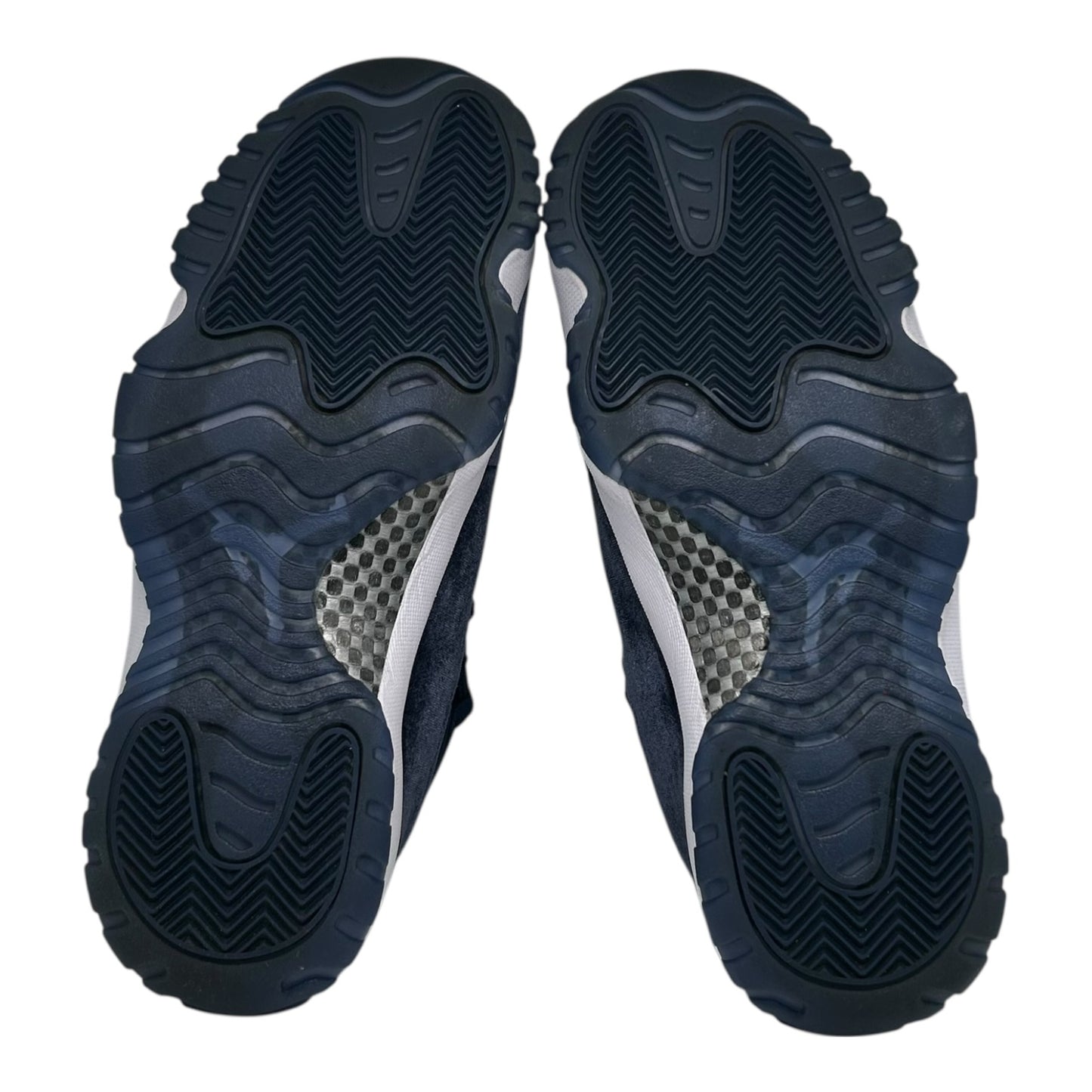 PREOWNED JORDAN 11 RETRO MIDNIGHT NAVY