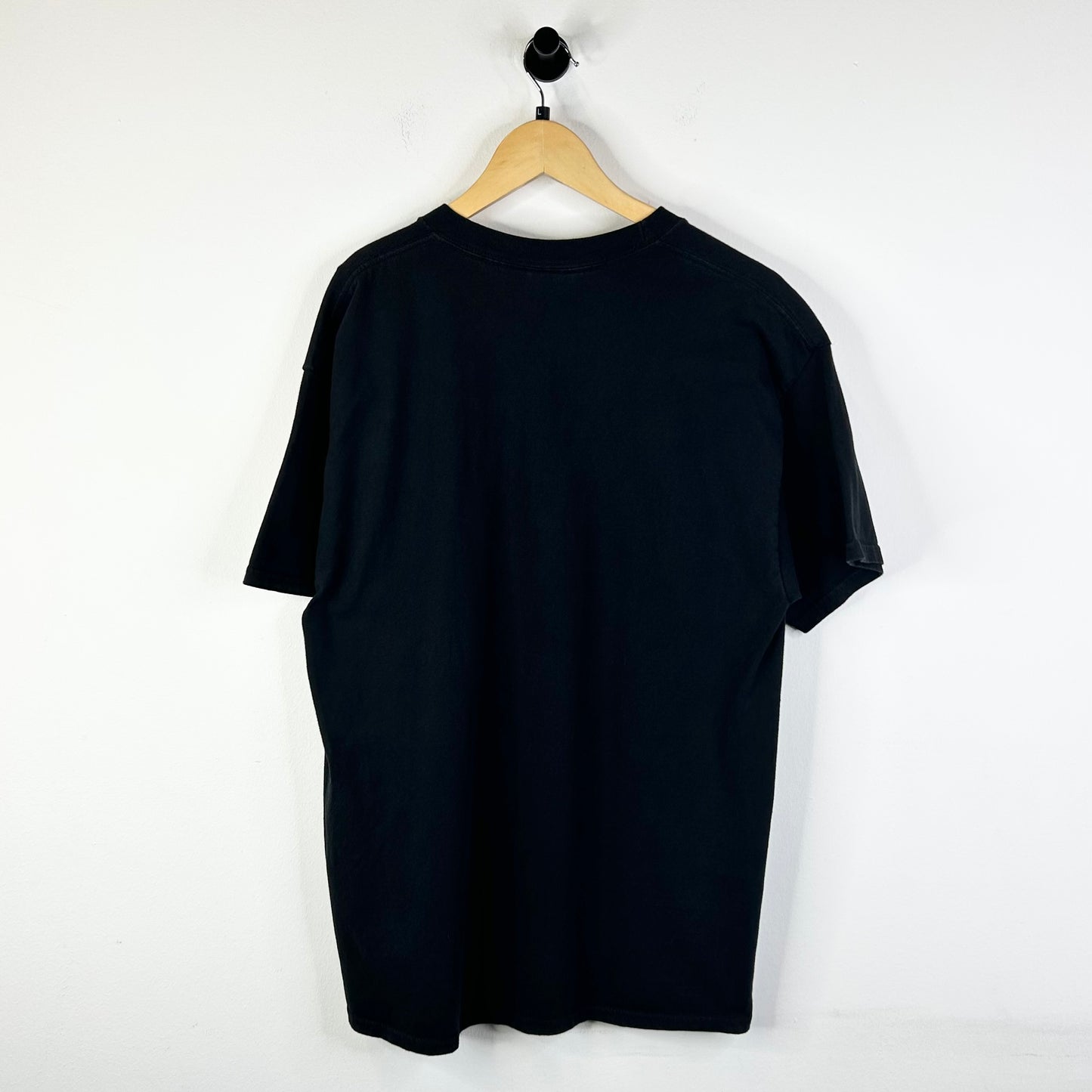 REVENGE PUFF PRINT SCRIPT TEE BLACK