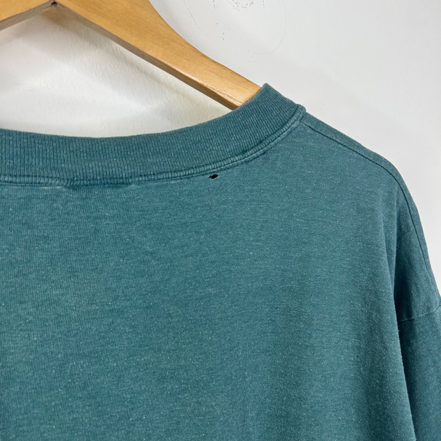 MILWAUKEE BUCKS ALL GREEN LOGO TEE