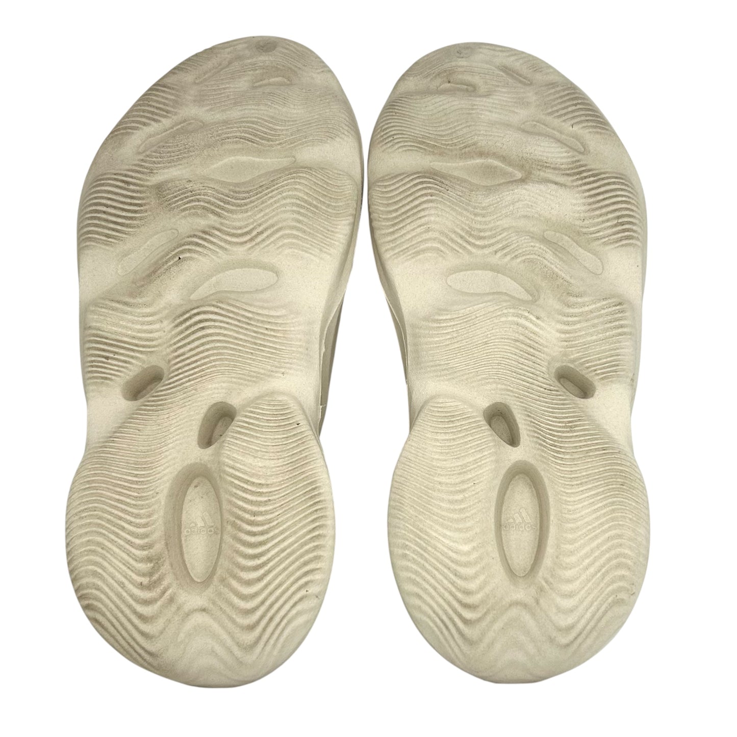 PREOWNED YEEZY FOAM RNNR ARARAT