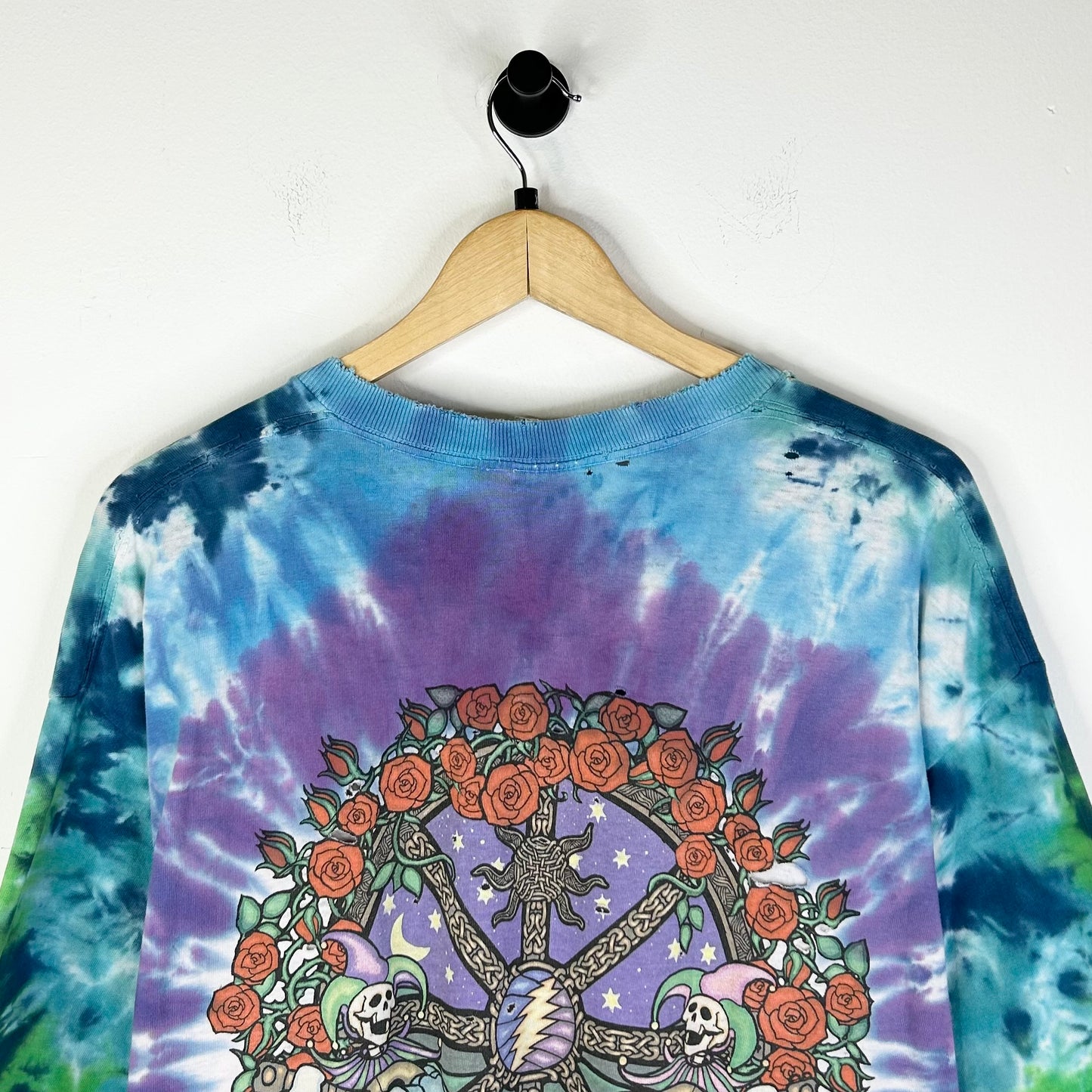 NECK DISTRESS FLORAL GRATEFUL DEAD T-SHIRT