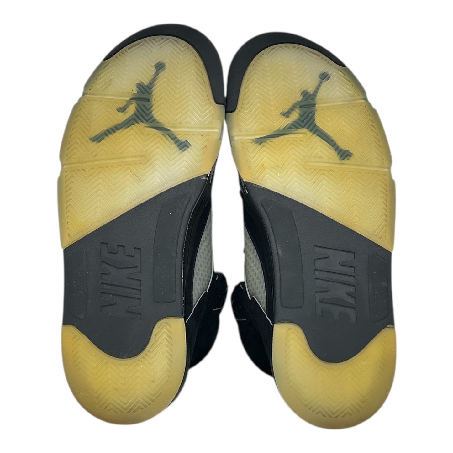 PREOWNED JORDAN 5 METALLIC