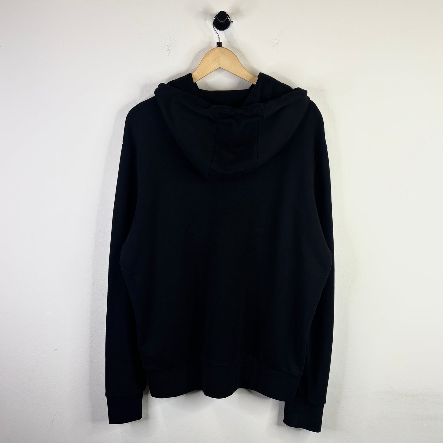 MONCLER WHITE LOGO SCRIPT SLEEVE BLACK HOODIE