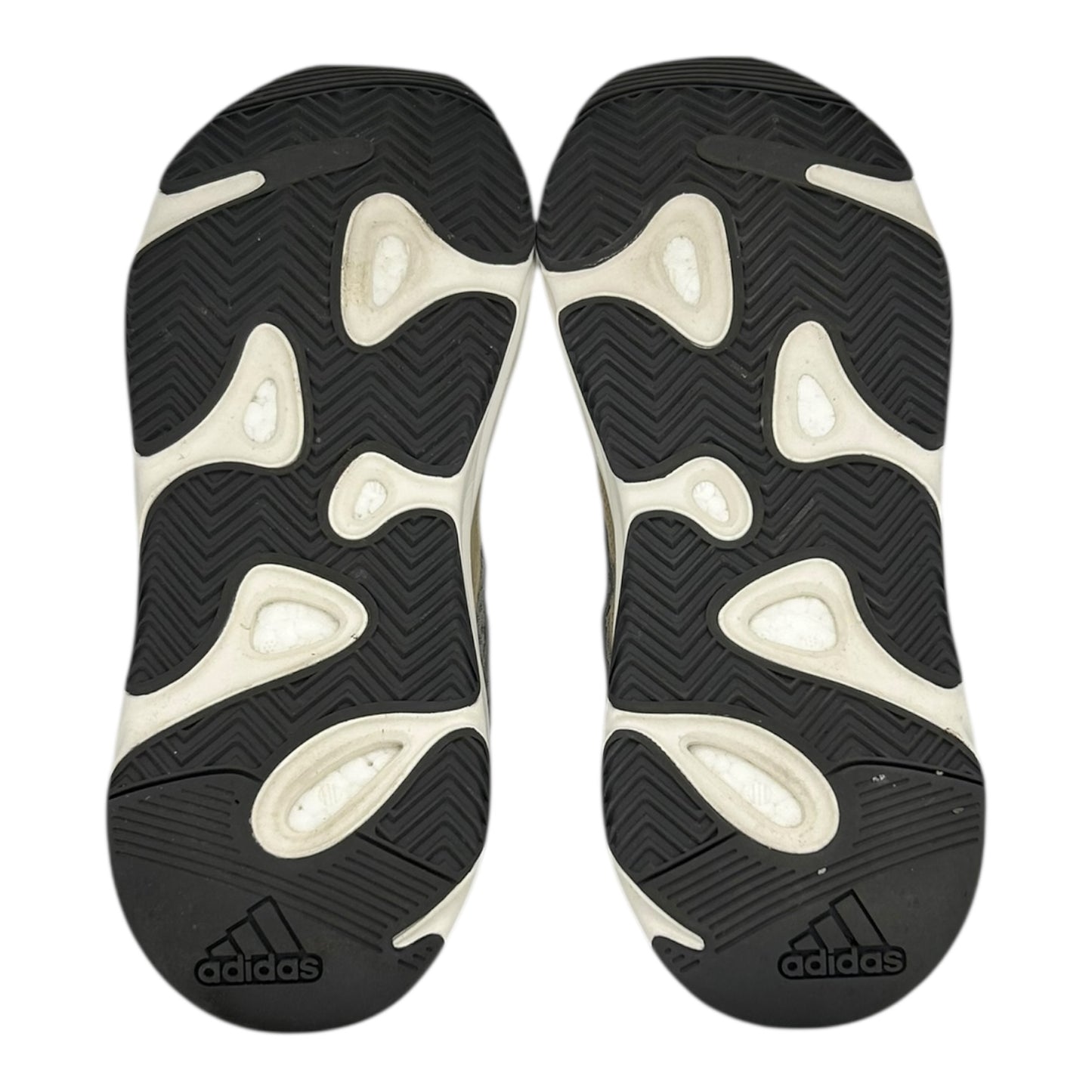 PREOWNED YEEZY 700 V2 CREAM