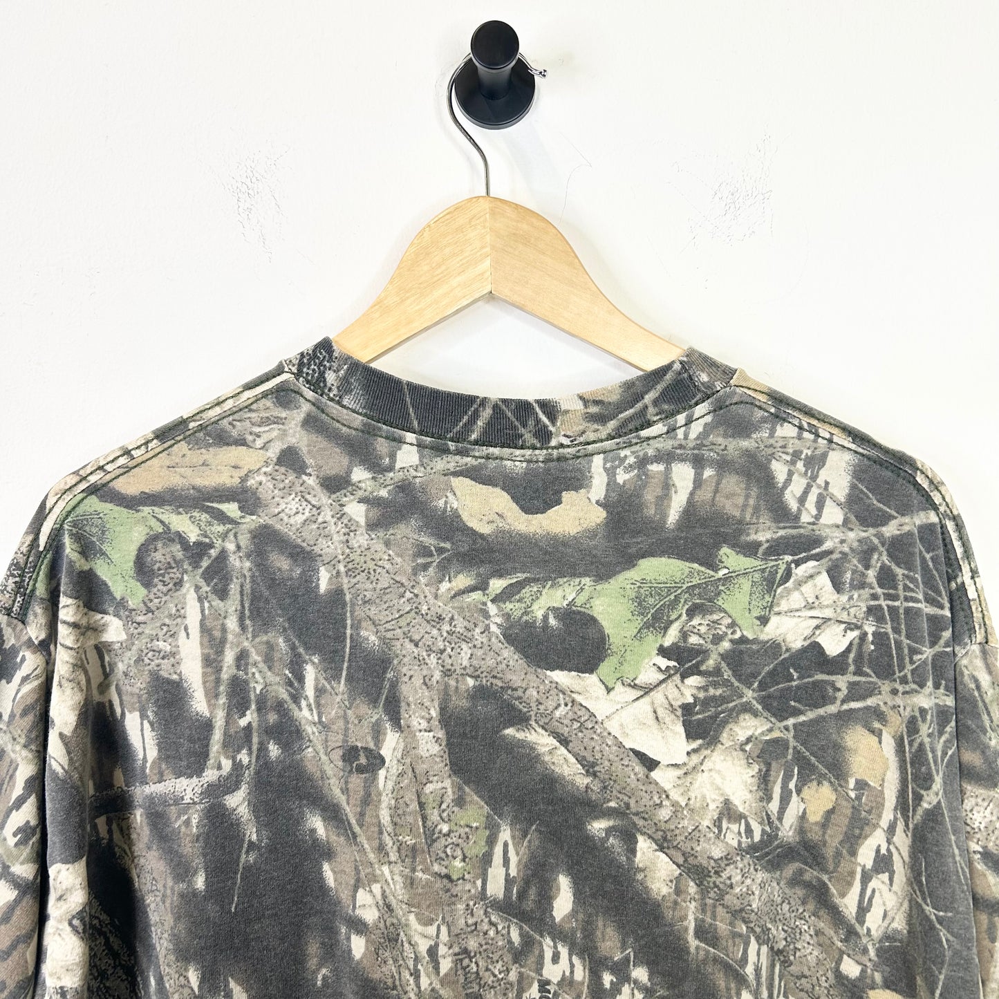 CAMO POCKET TEE