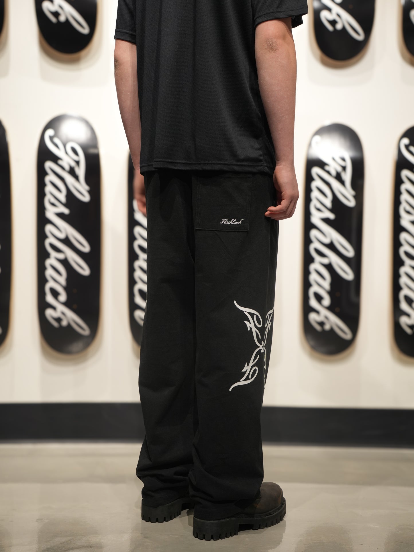 FLASHBACK LIGHTWEIGHT SIGNATURE BLACK SWEATPANTS
