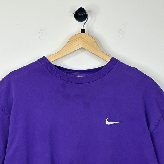 PURPLE NIKE SWOOSH CHEST LOGO TEE