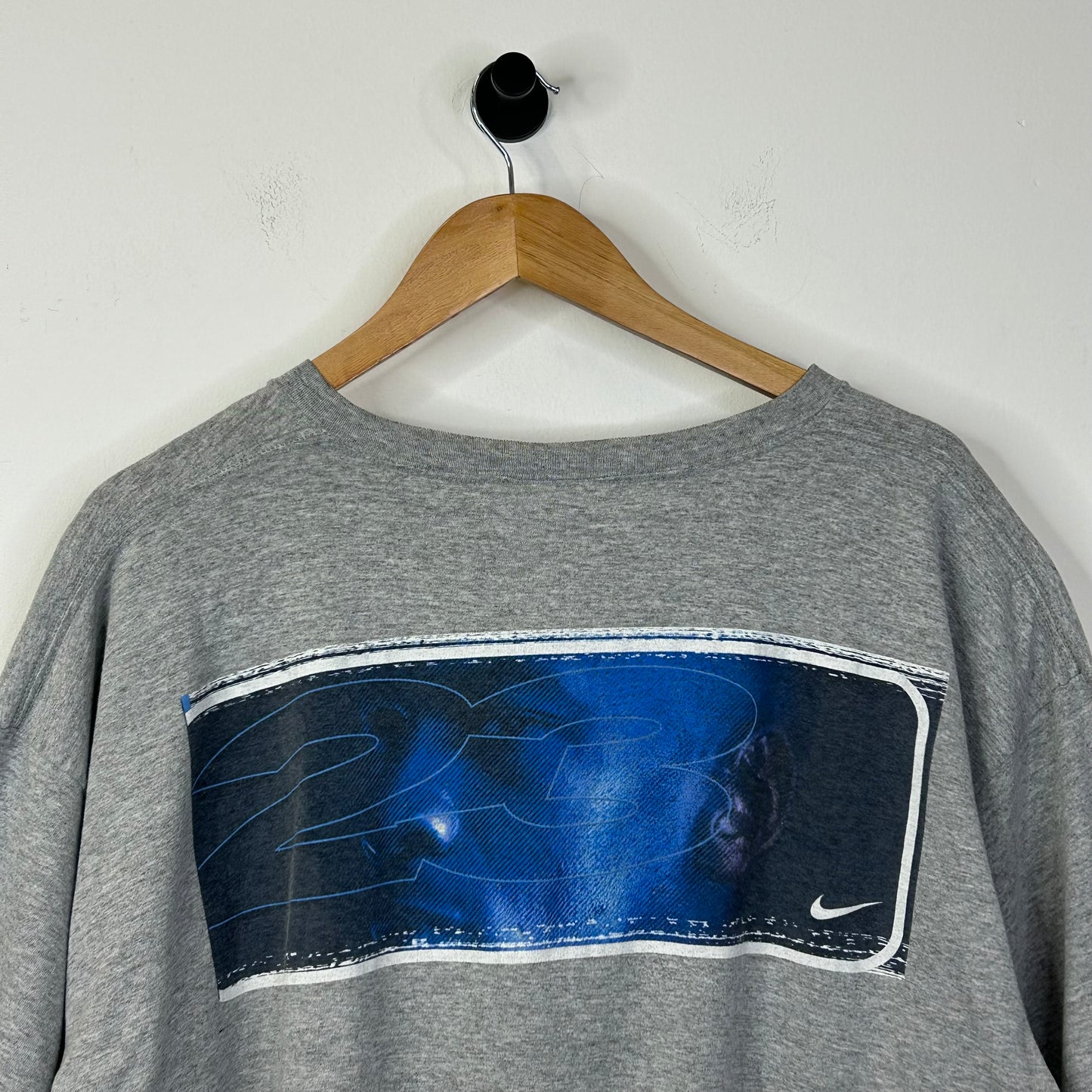 JORDAN MAESTRO BACK GRAPHIC TEE