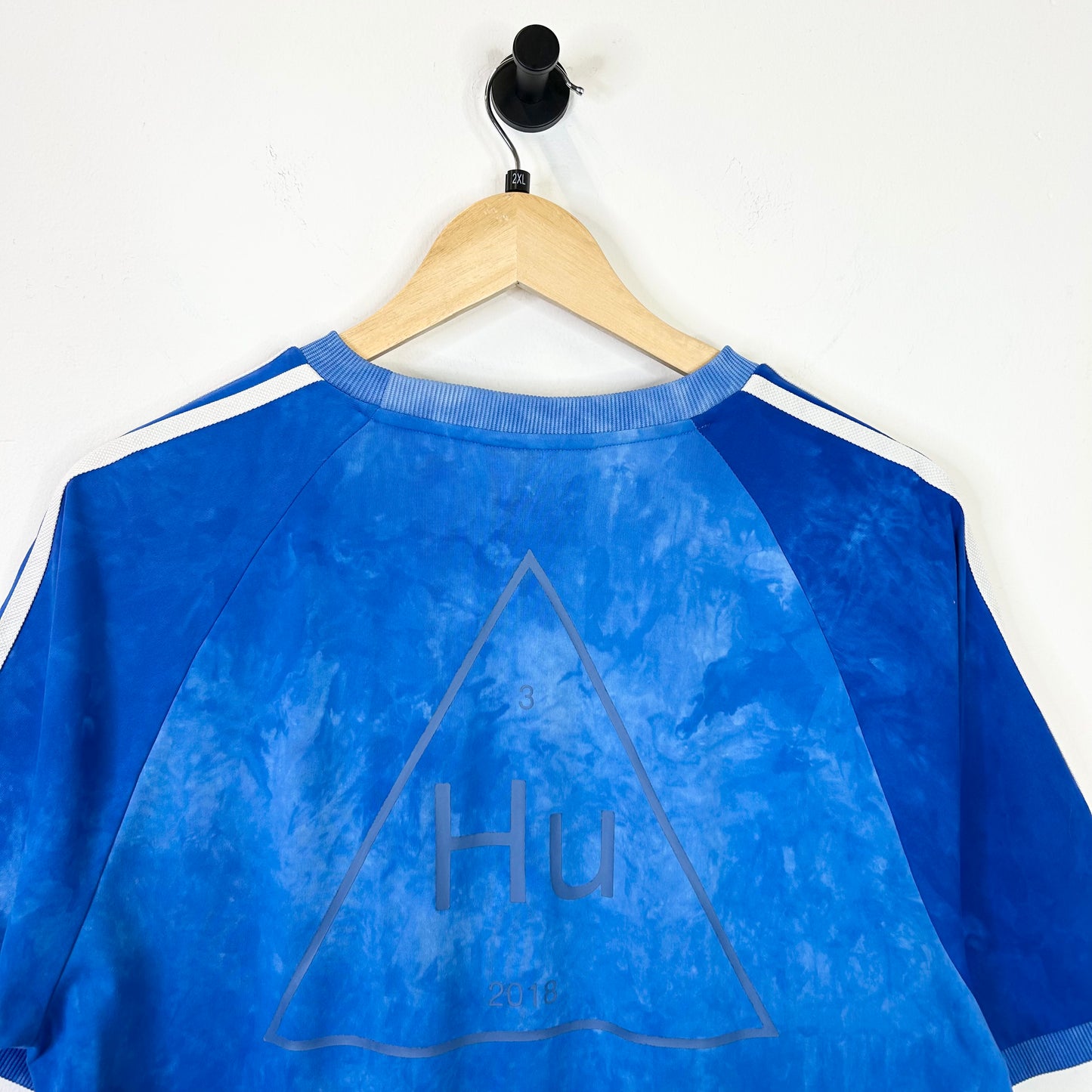ADIDAS ORIGINALS x PHARRELL WILLIAMS HU HOLI BLUE TEE