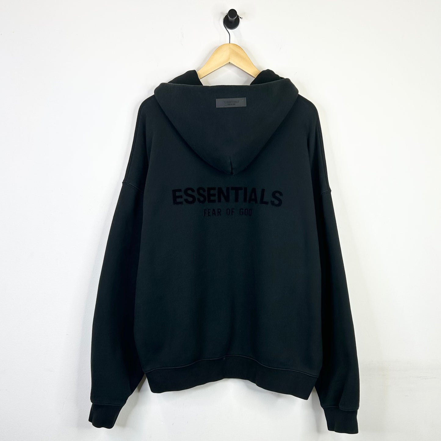 FEAR OF GOD ESSENTIALS BLACK HOODIE
