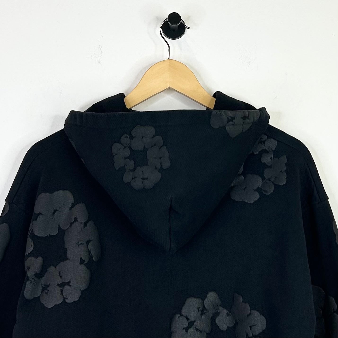 DENIM TEARS BLACK/BLACK HOODIE