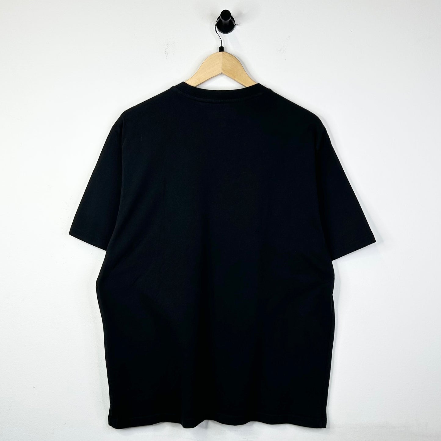 SUPREME RAINBOW SCRIPT BLACK TEE