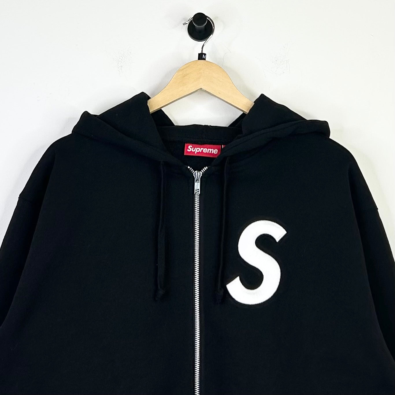 SUPREME S LOGO ZIP UP HOODIE BLACK