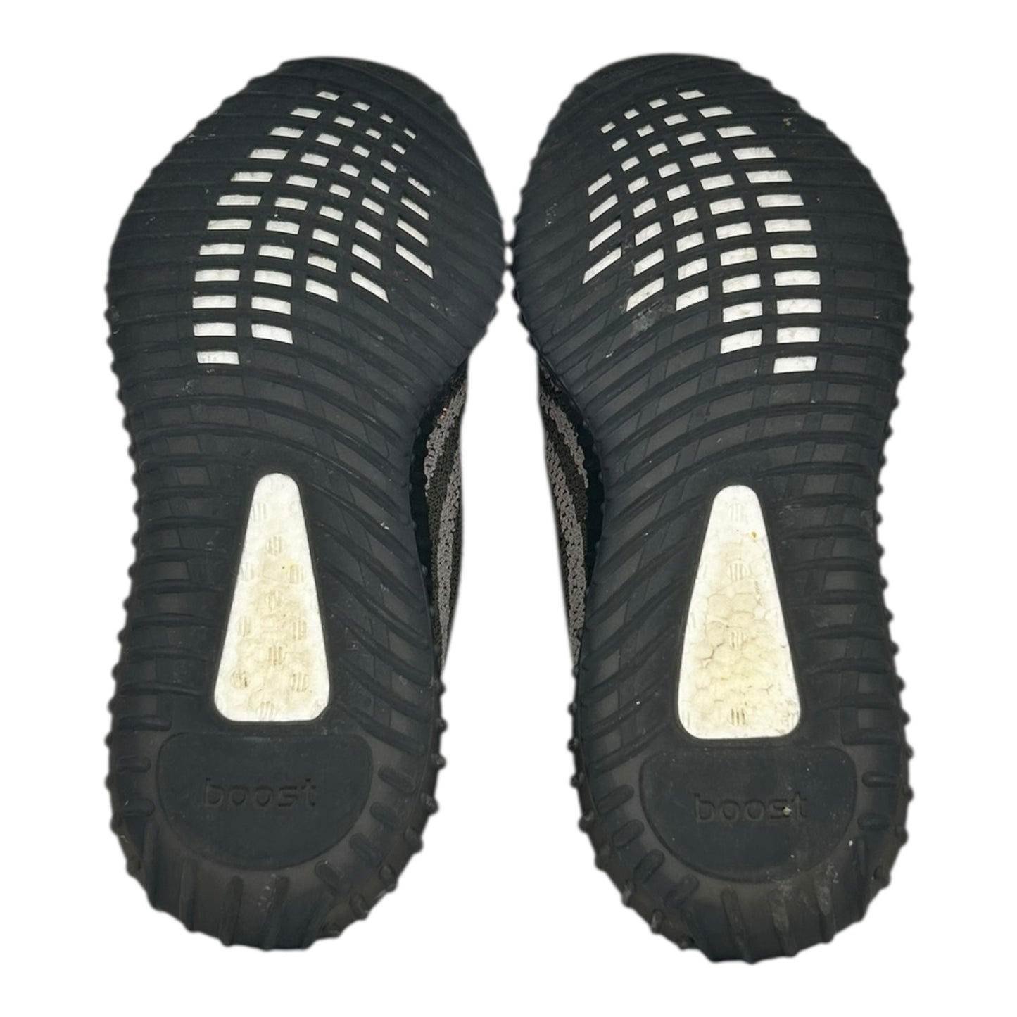 PREOWNED YEEZY 350 V2 CARBON BELUGA