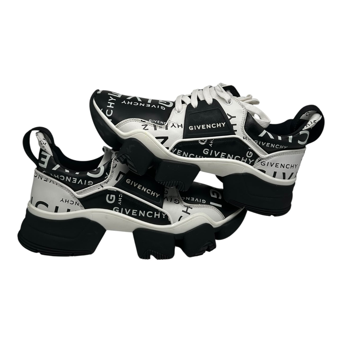 PREOWNED GIVENCHY JAW LOW BLACK AND WHITE