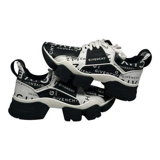 PREOWNED GIVENCHY JAW LOW BLACK AND WHITE
