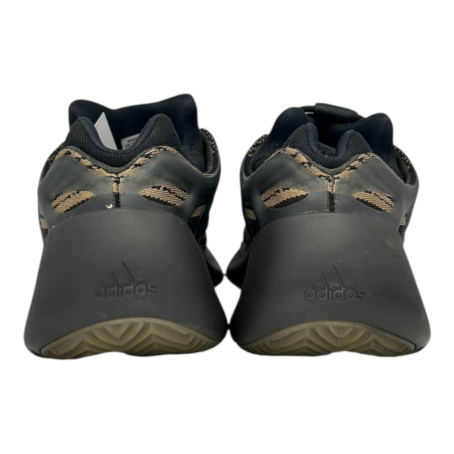 PREOWNED YEEZY 700 V3 CLAY BROWN