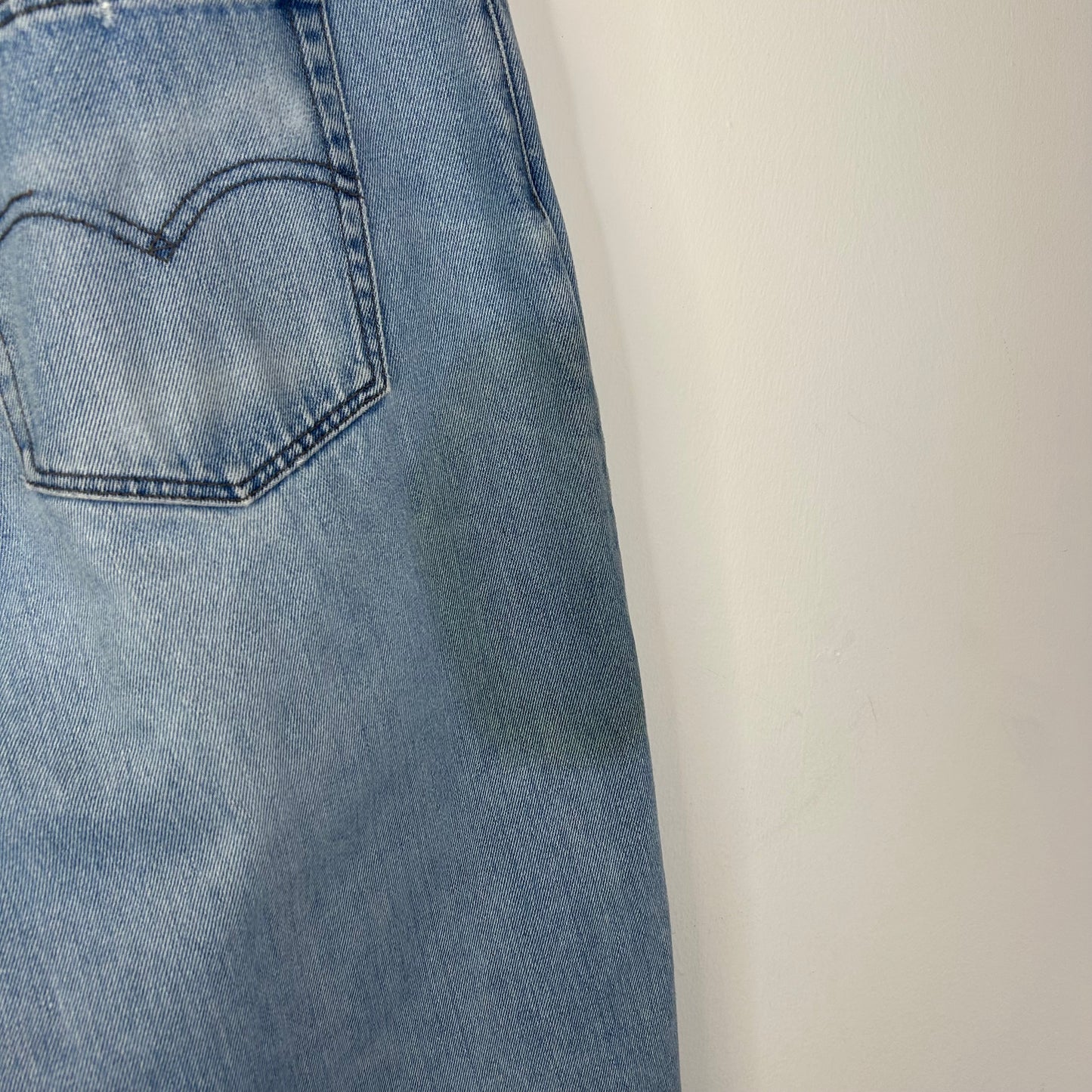 LEVI SILVER TAB LOOSE 38 X 32
