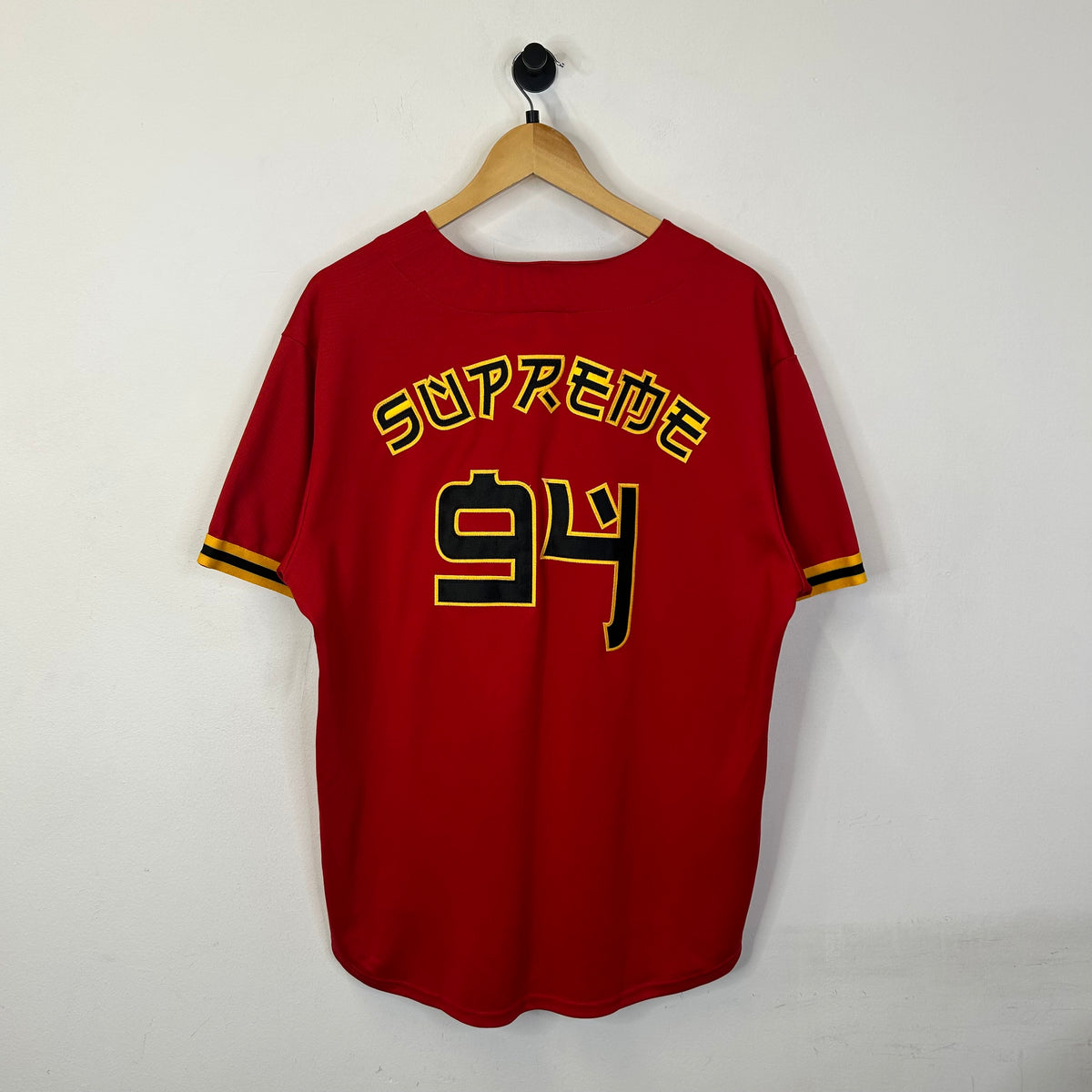 SUPREME RED RUM BASEBALL JERSEY