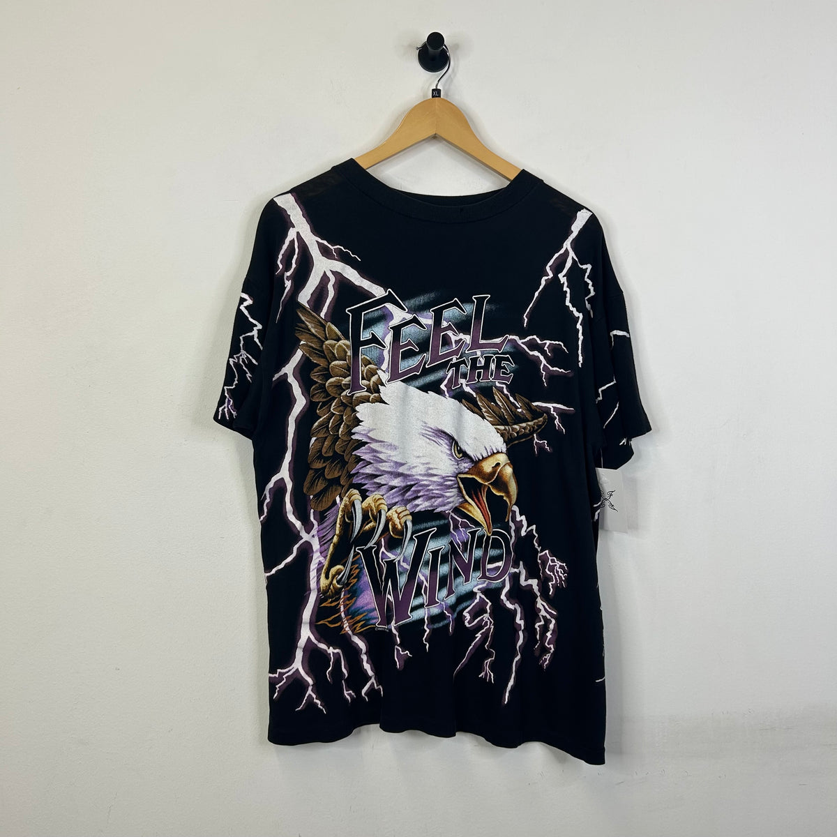 FEEL THE WIND EAGLE LIGHTNING TEE