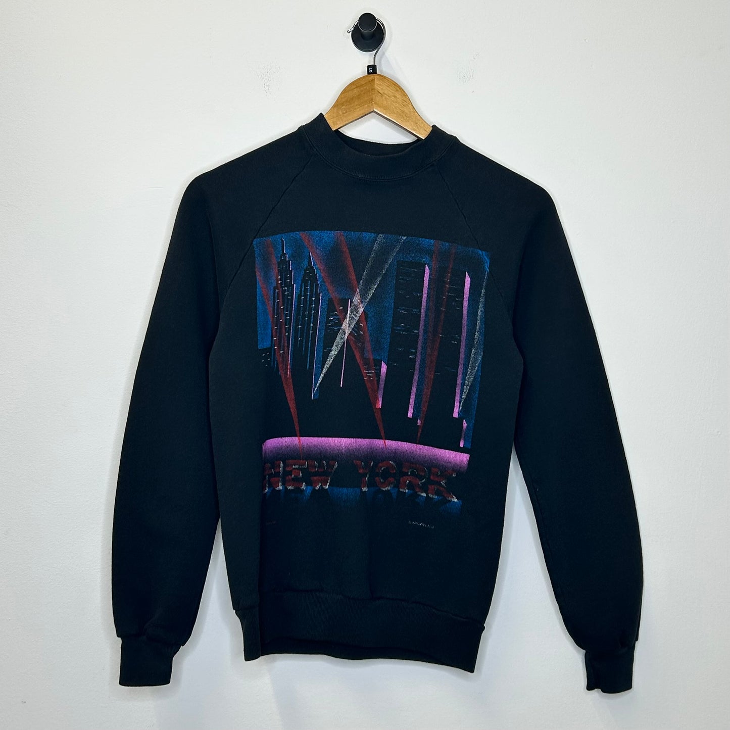 NEW YORK LIGHT SHOW CREWNECK