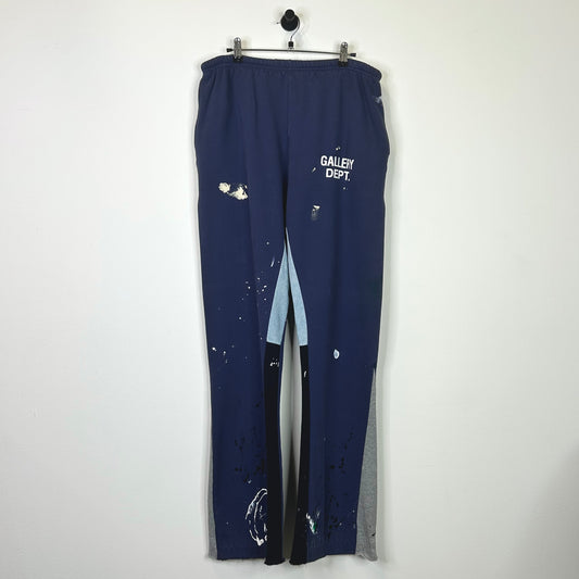 GALLERY DEPT. FLARED PAINT SPLATTER NAVY SWEATPANTS