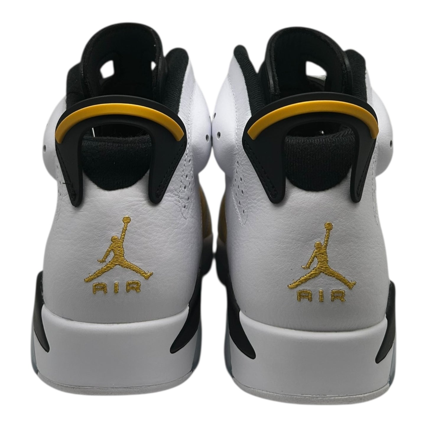 PREOWNED JORDAN 6 YELLOW OCHRE SIZE 10.5