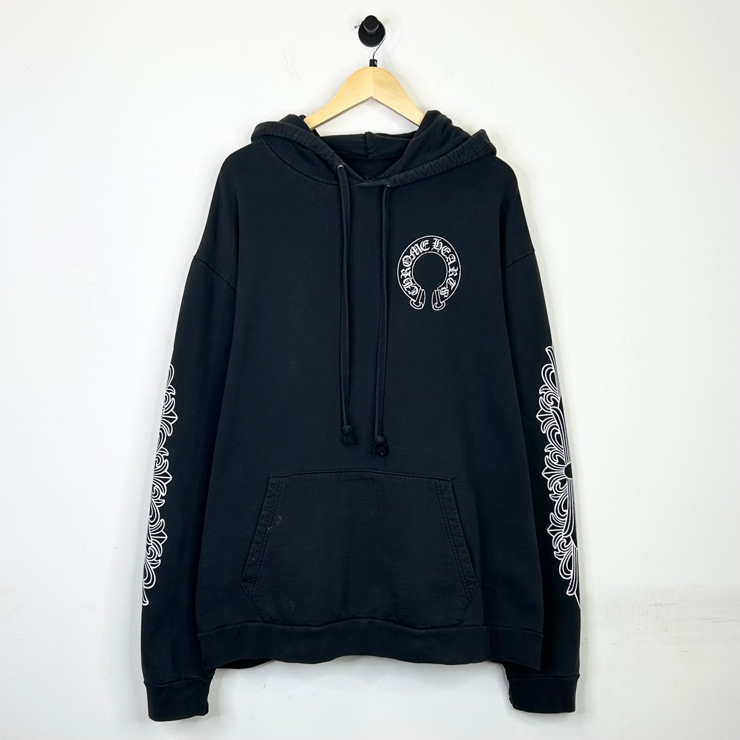 CHROME HEARTS HORSESHOE FLORAL CROSS SLEEVE HOODIE