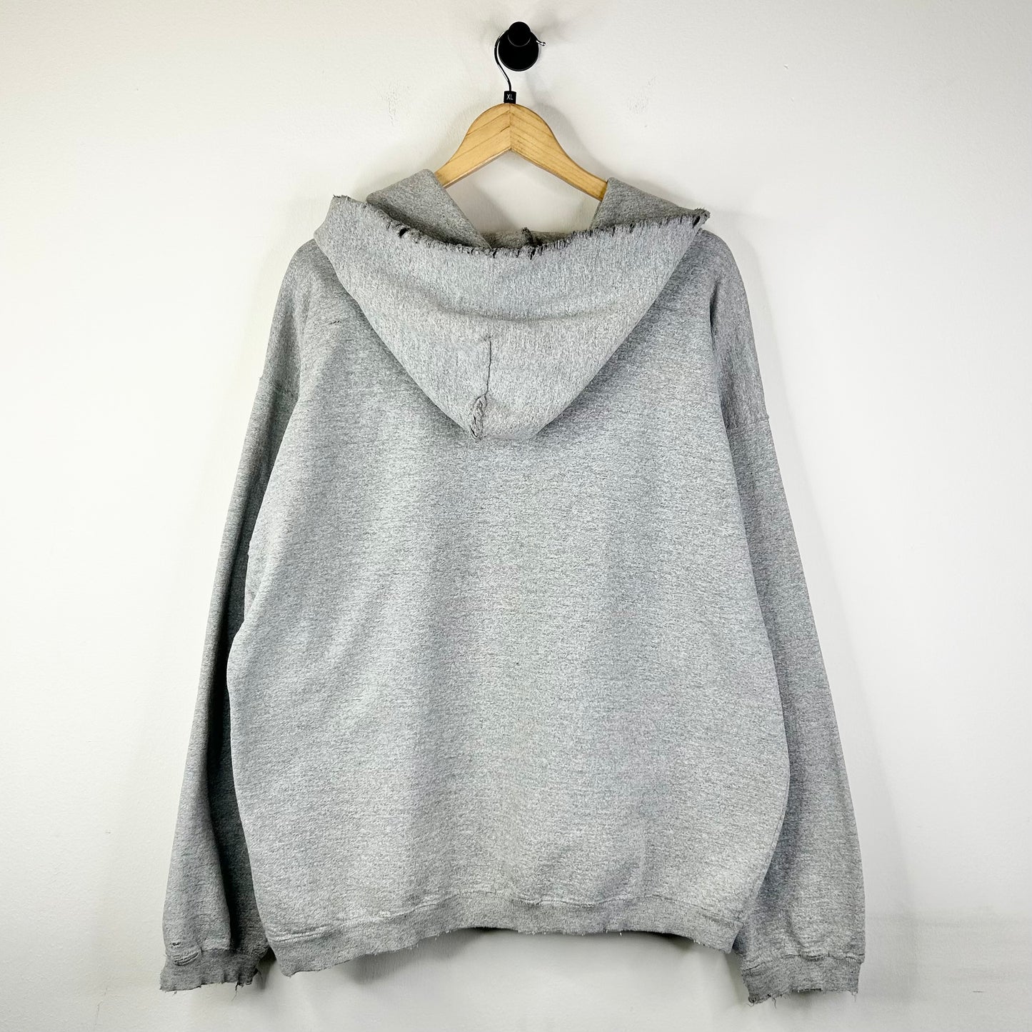 IOWA THRASHED LOGO PULLOVER