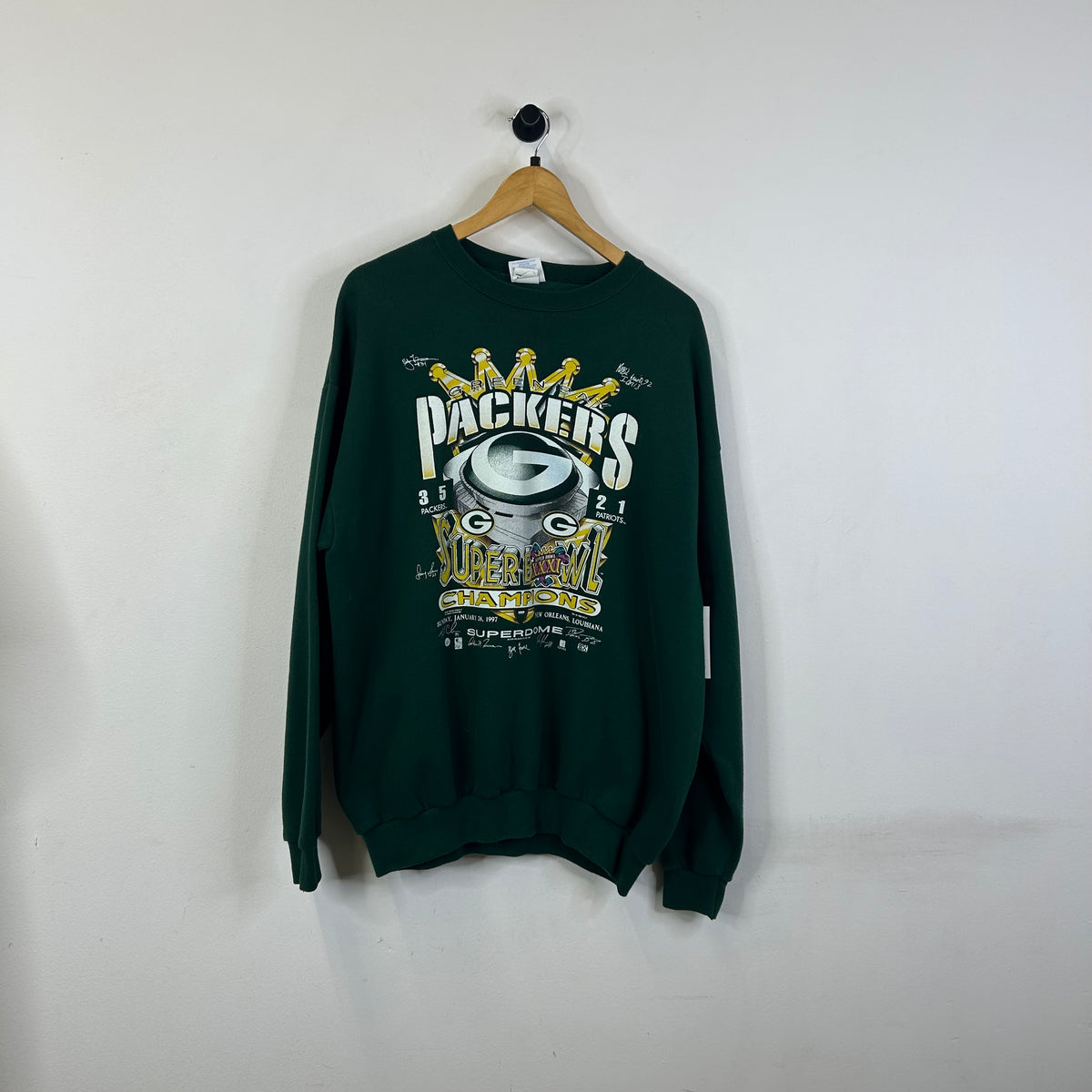 VINTAGE 1997 SANTEE GREEN BAY PACKERS SUPREME BOWL XXXI CHAMPIONS CROWN & RING GRAPHIC CREWNECK SWEATSHIRT