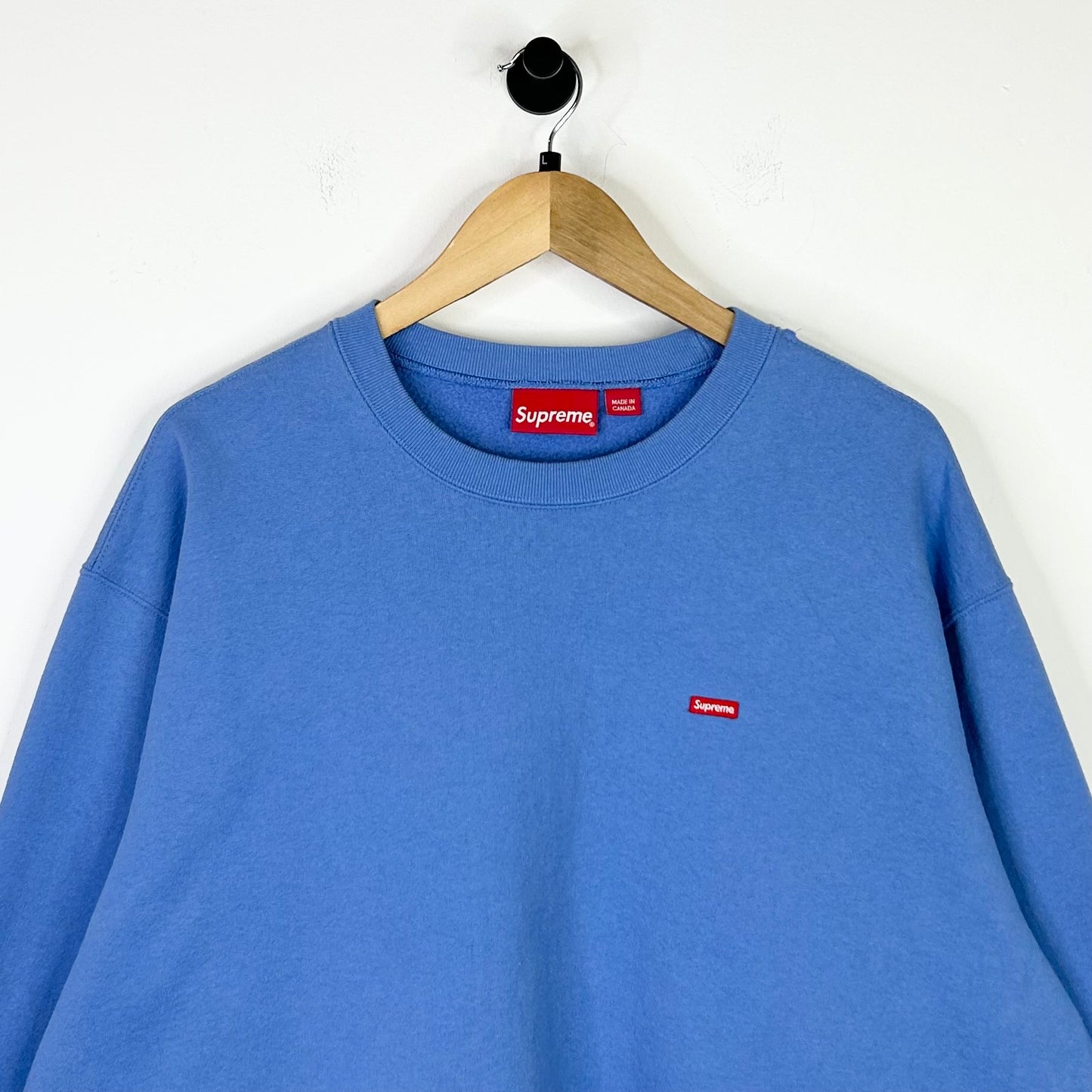 SUPREME SMALL BOX CREWNECK POWDER BLUE
