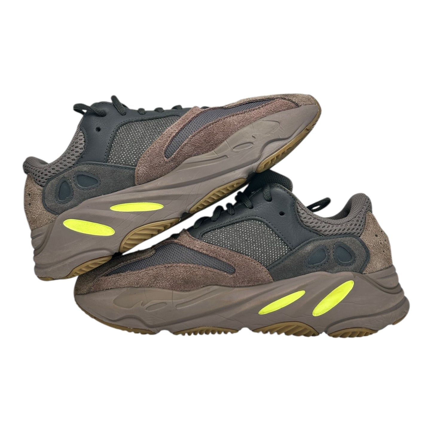 PREOWNED YEEZY 700 MUAVE
