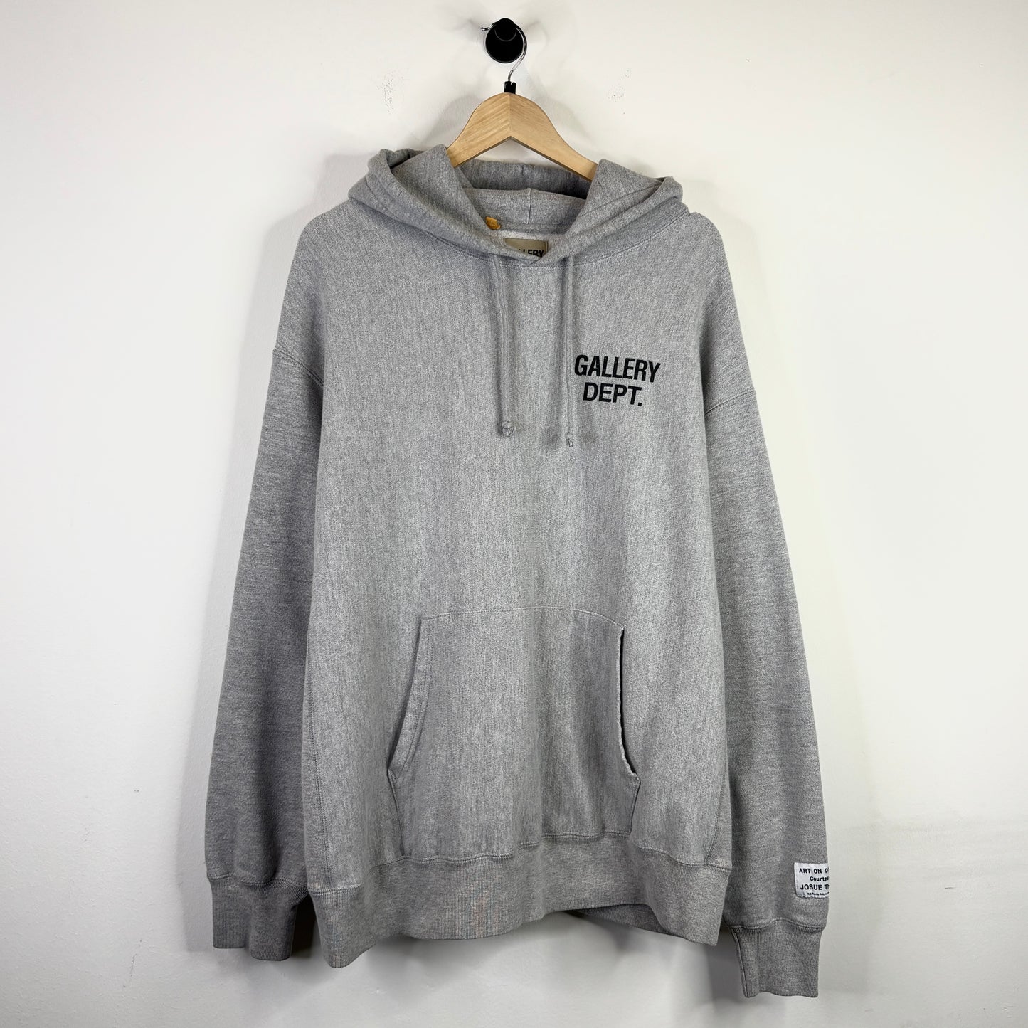 GALLERY DEPT. GREY GRAPHIC PRINT CHEST LOGO V NECK HOODIE