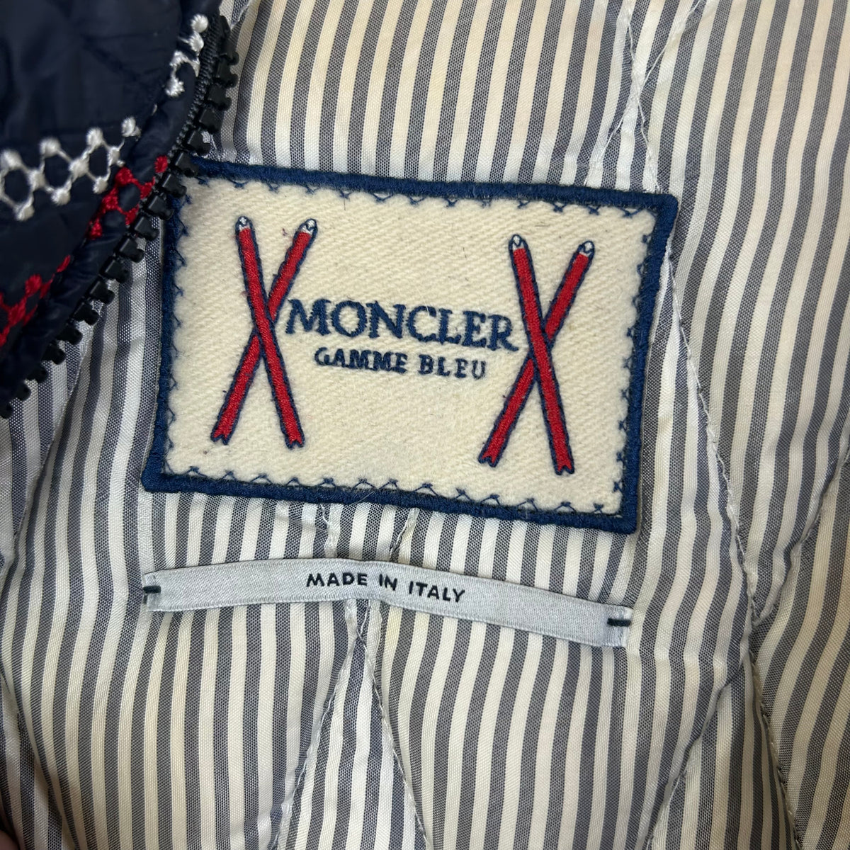 MONCLER GAMME BLEU QUILT JACKET