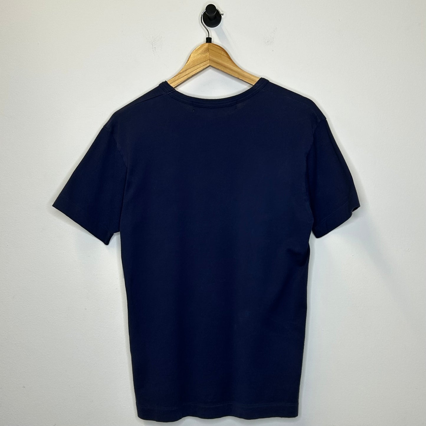 CDG PLAY GOLD HEART NAVY TEE