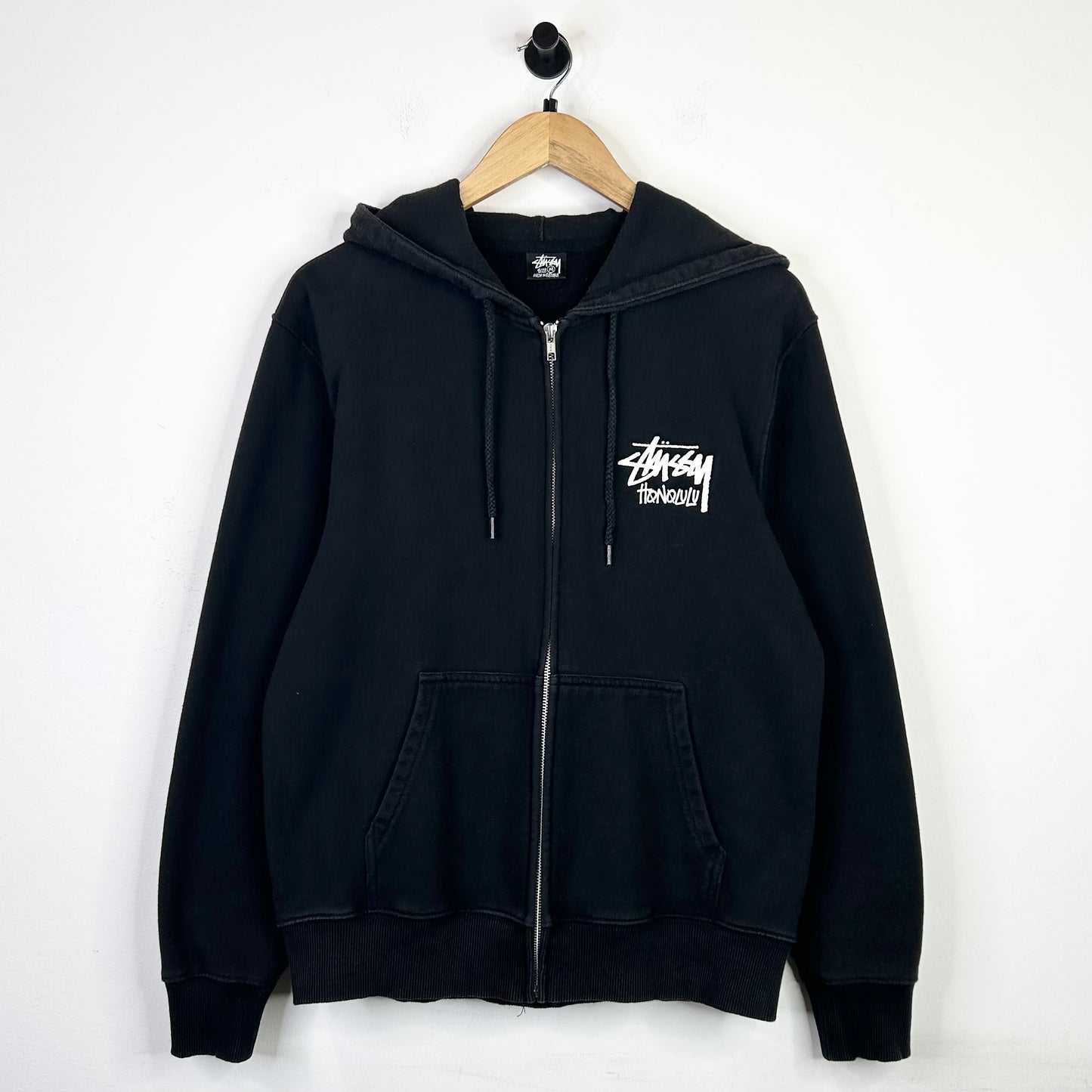 STUSSY HONOLULU CHAPTER ZIP-UP BLACK