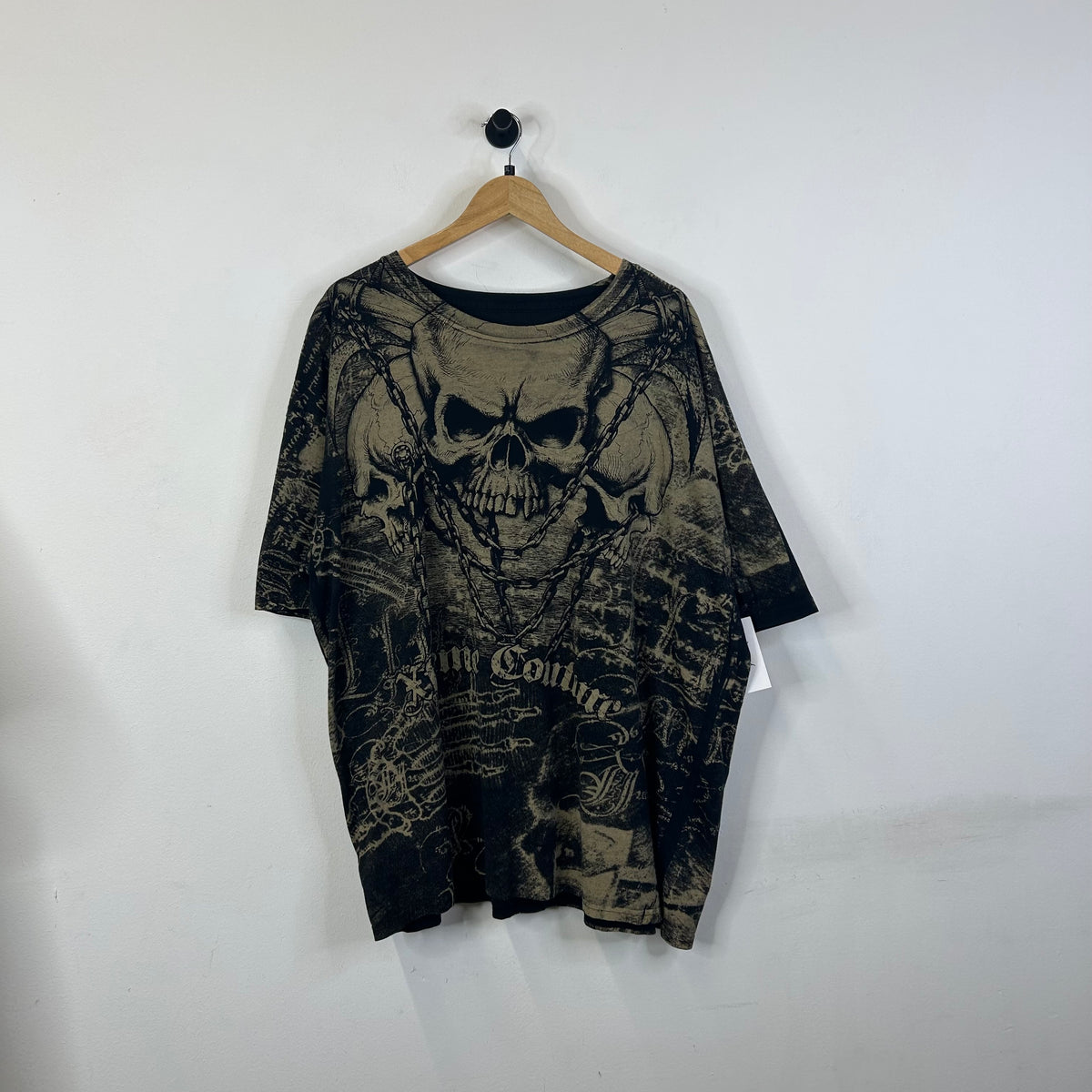 XTREME COUTURE SKULL IN CHAINS TEE