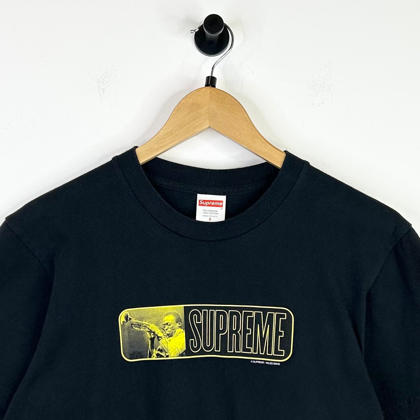 SUPREME MILES DAVIS BLACK TEE