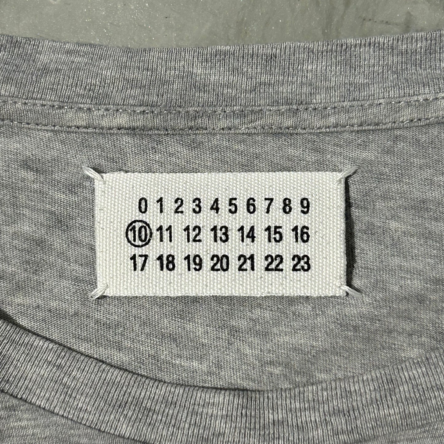 MAISON MARGIELA 10 LOGO GREY T