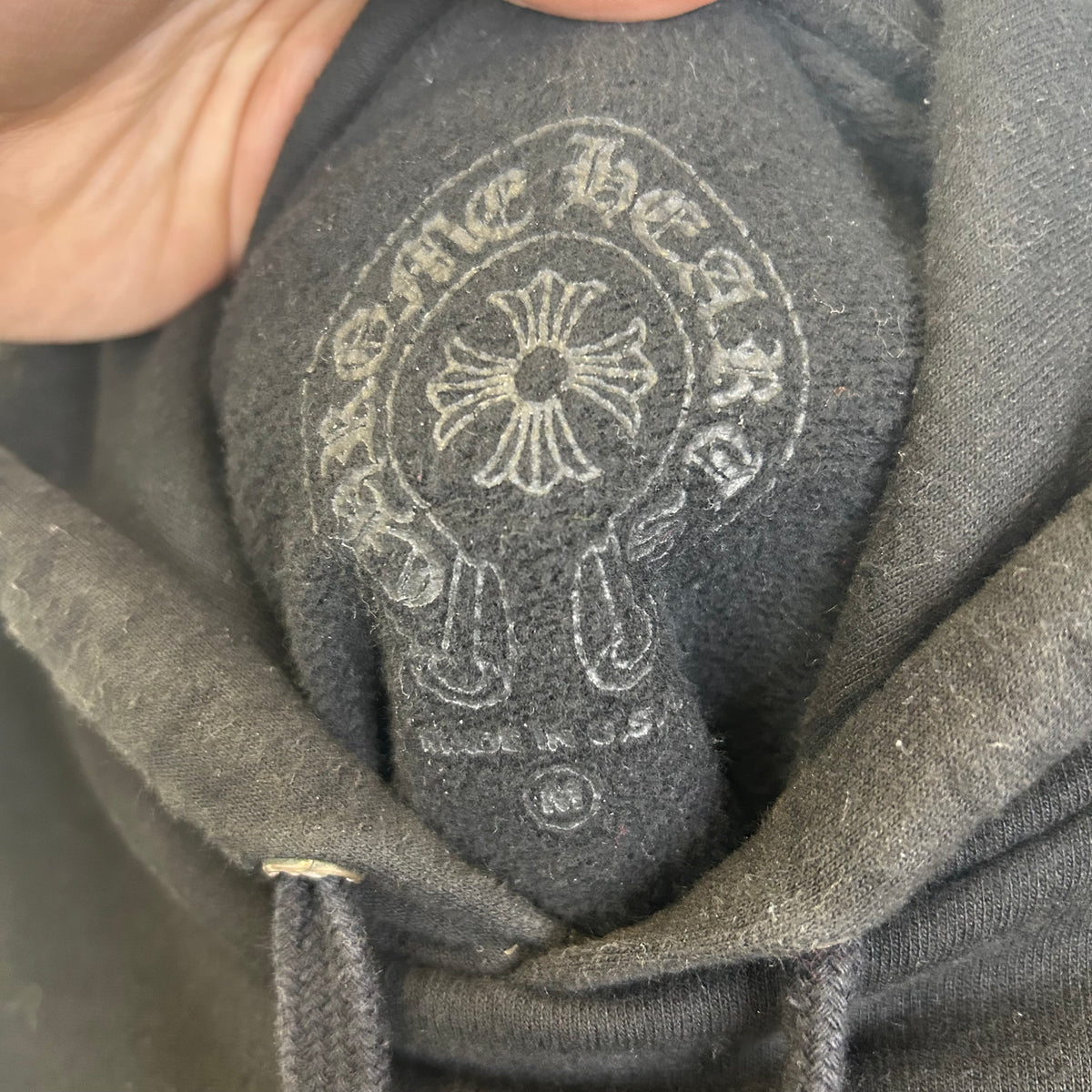 CHROME HEARTS RED AND BLACK HORSESHOE LOGO HOODIE