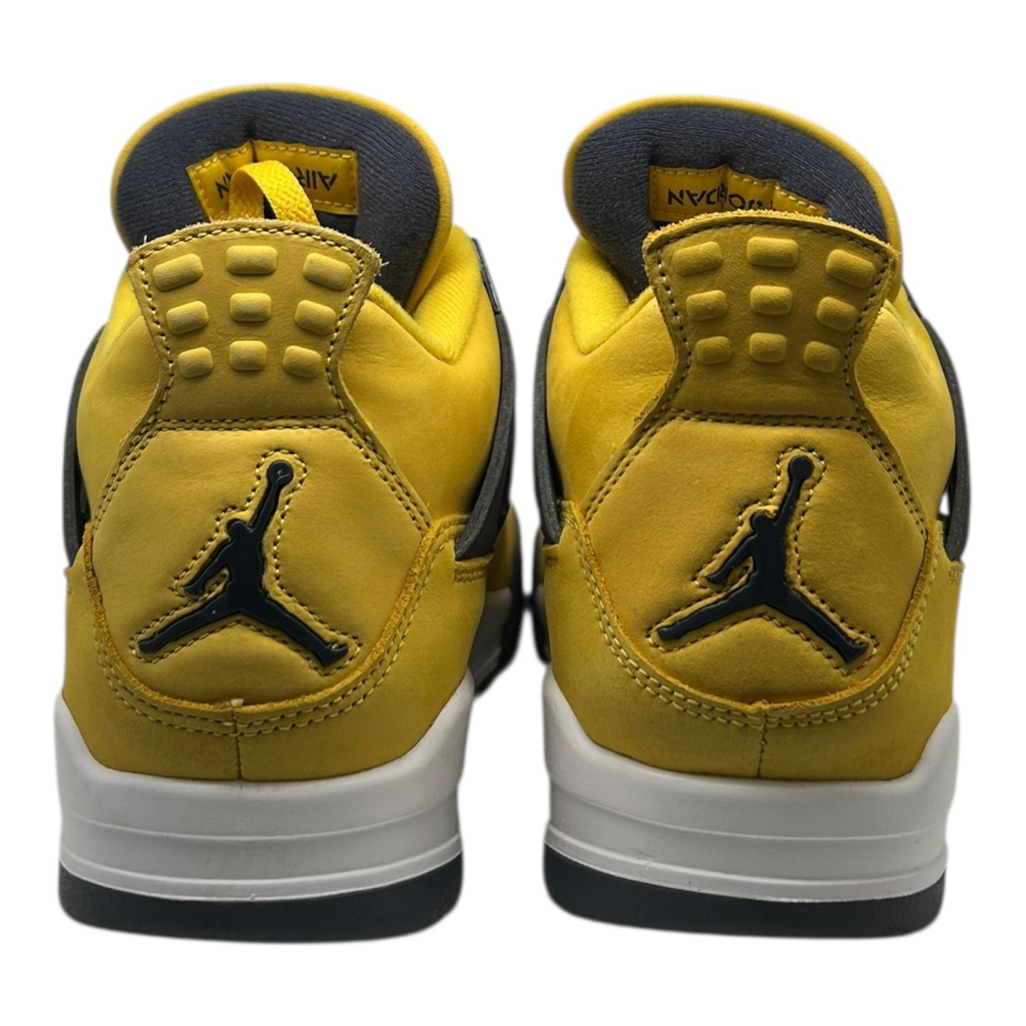 PREOWNED JORDAN 4 LIGHTING