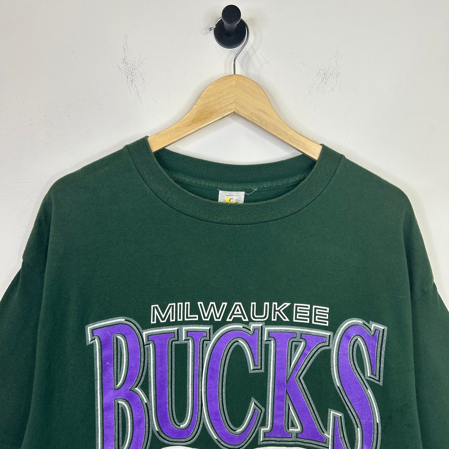 MILWAUKEE BUCKS 90S TEE