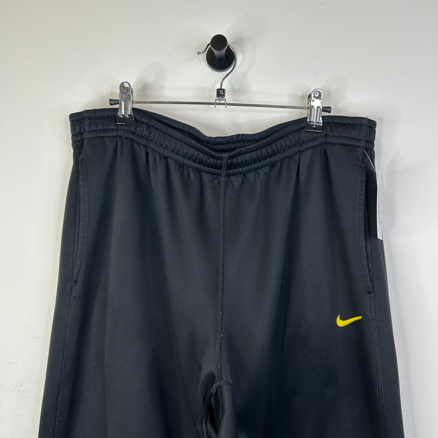 NIKE BLACK TRACK PANTS YELLOW LOGO