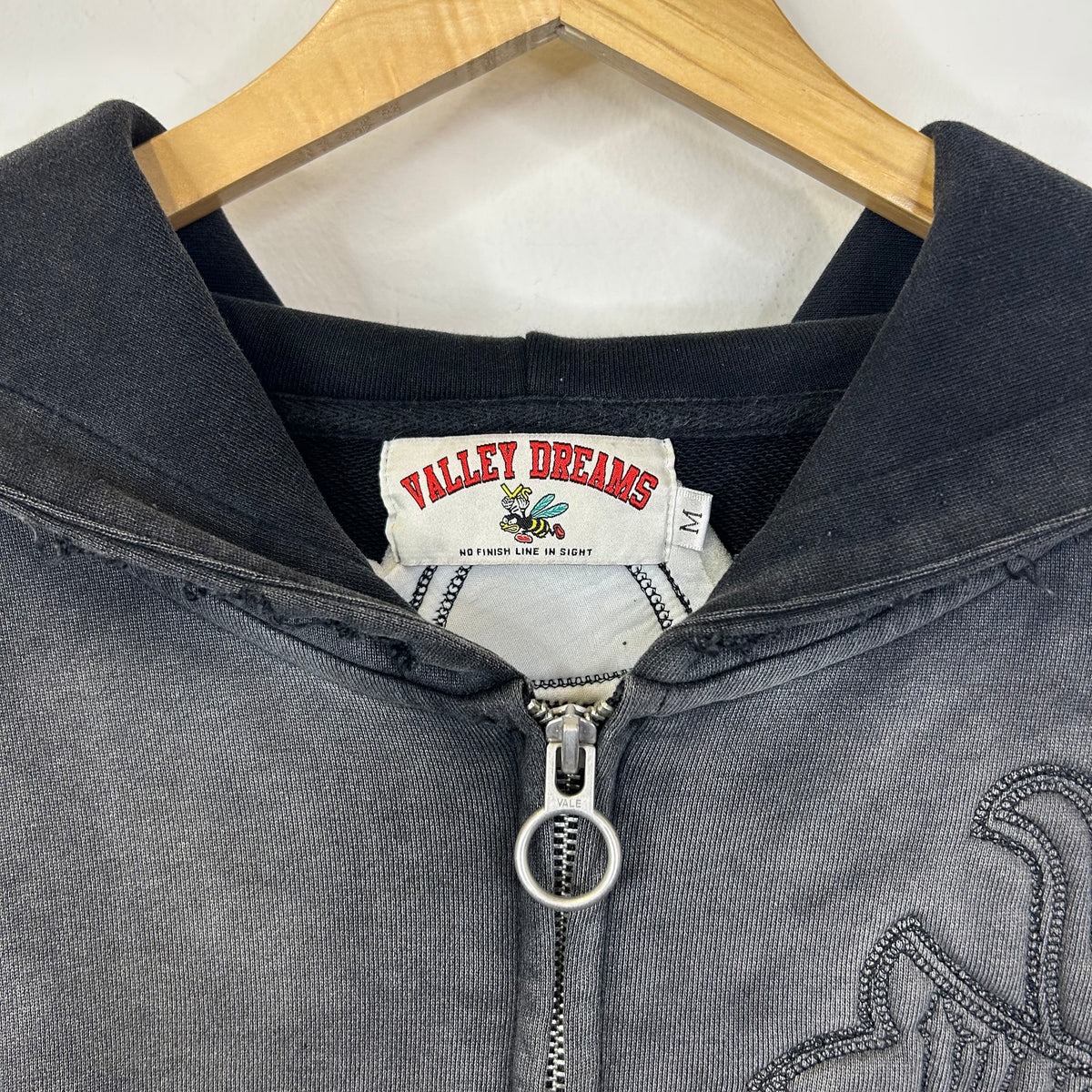 VALE FOREVER CARVER ZIP UP HOODIE BLACK