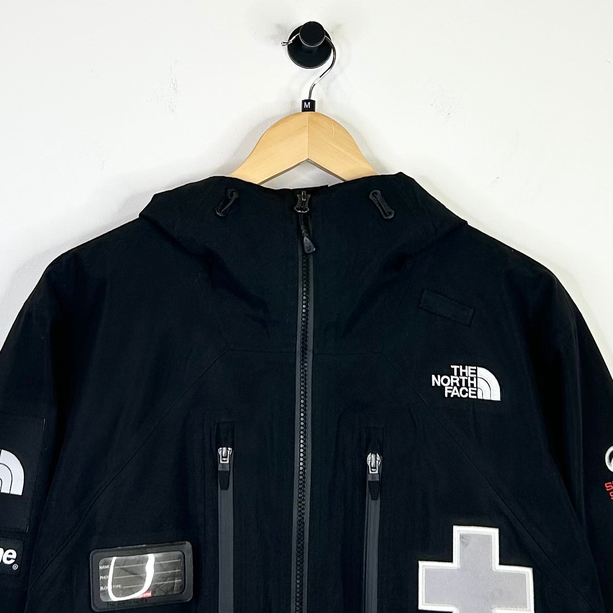 SUPREME X THE NORTH FACE BLACK RESCUE MOUNTAIN JACKET