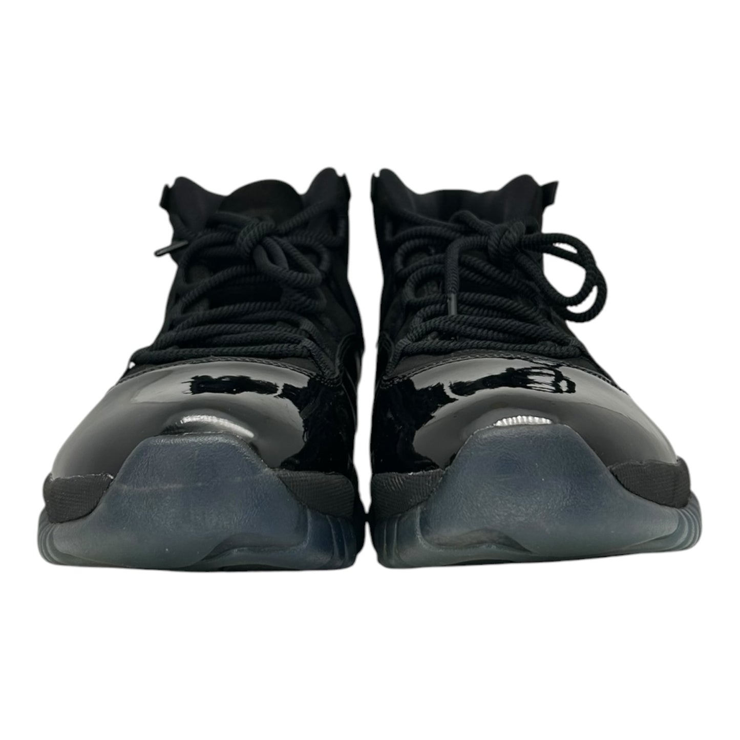 PREOWNED JORDAN 11 CAP AND GOWN