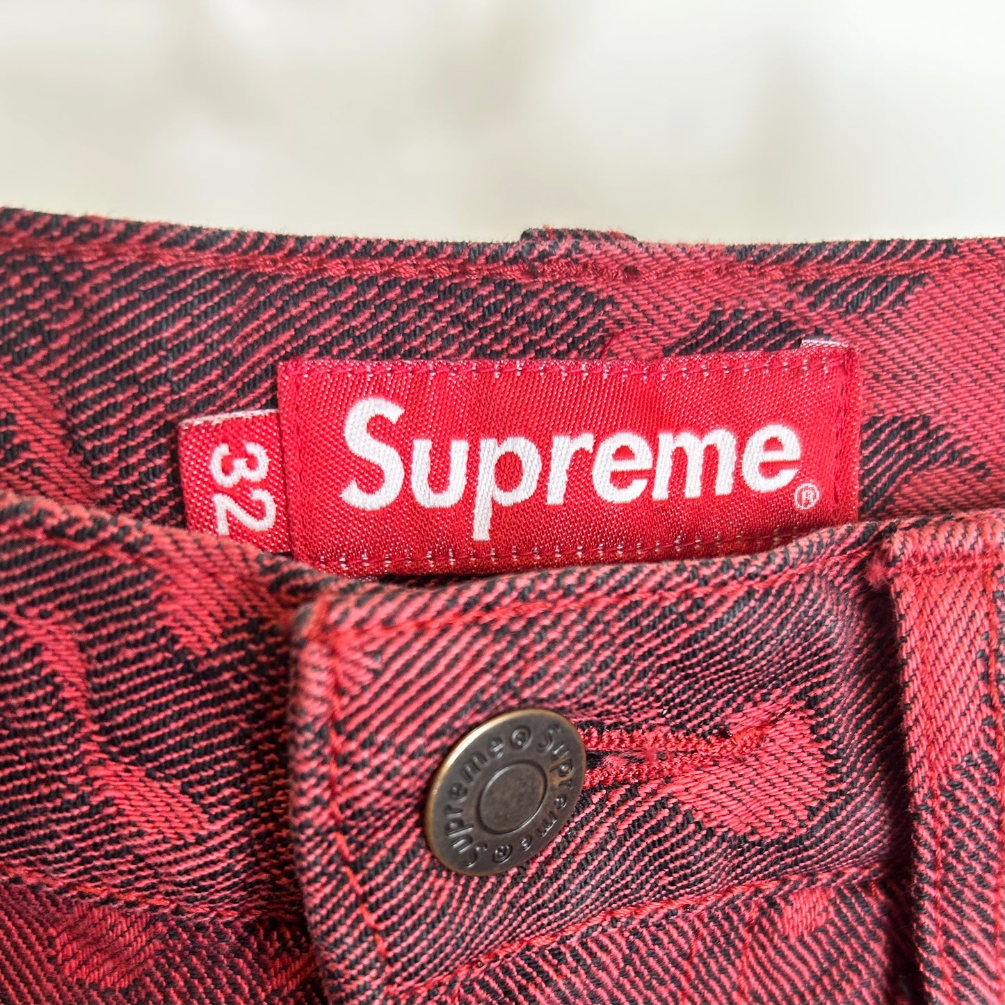 SUPREME FLAMES JACQUARD BAGGY DENIM SHORTS