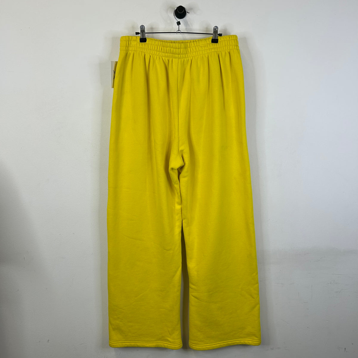 GV GALLERY x GREEDY UNIT "RASPBERRY" SWEATS